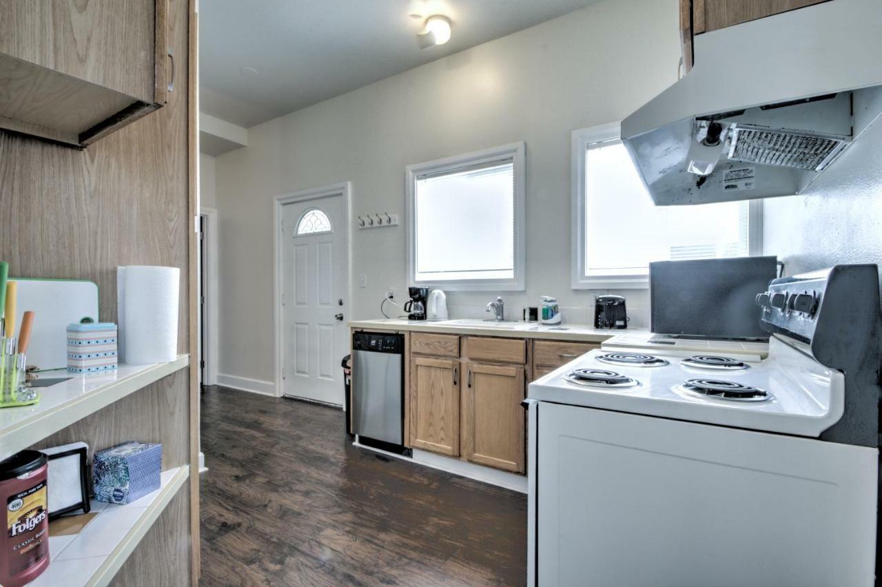 Capitol Hill Luxury Apartments シアトル エクステリア 写真