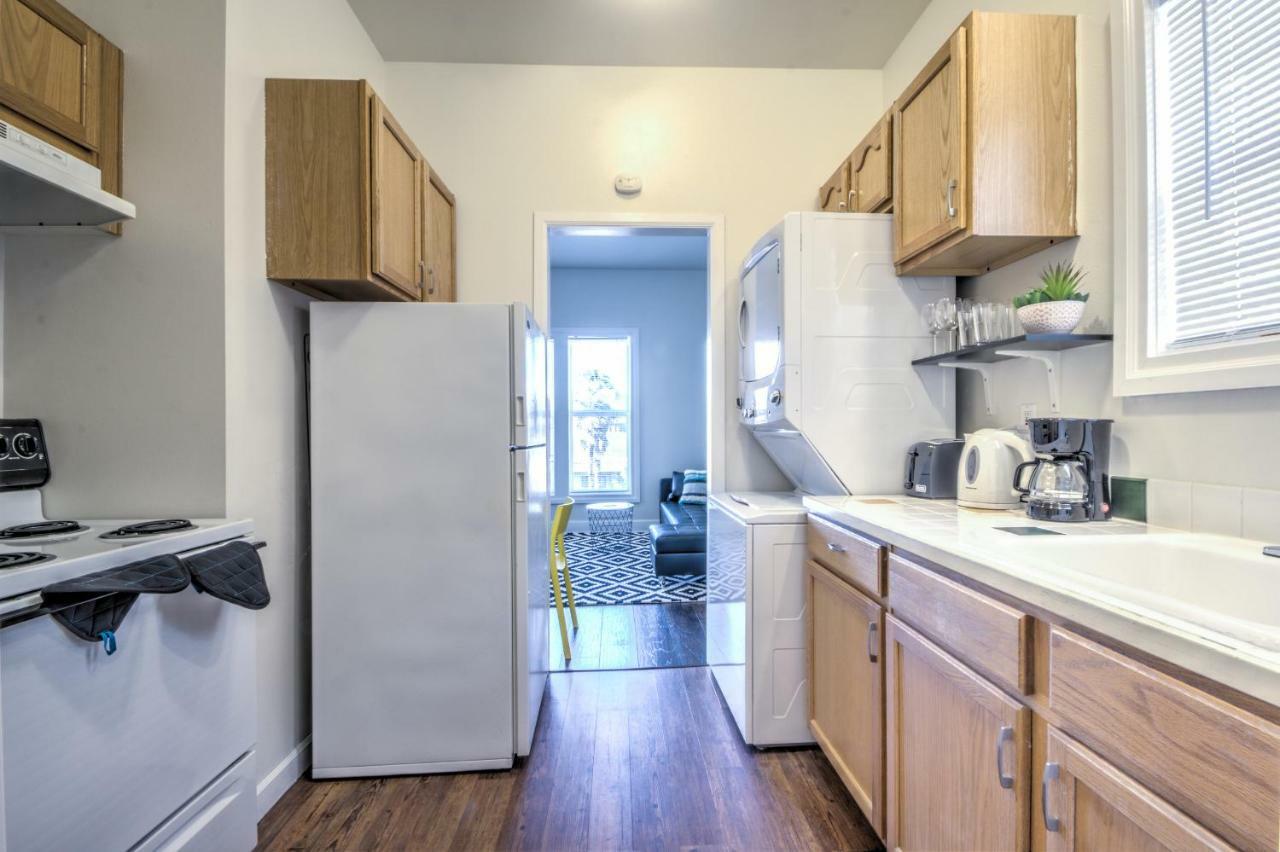 Capitol Hill Luxury Apartments シアトル エクステリア 写真