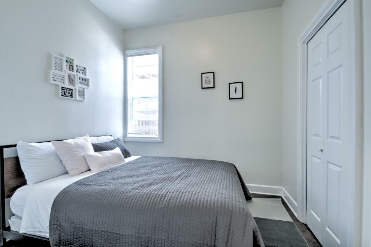 Capitol Hill Luxury Apartments シアトル エクステリア 写真